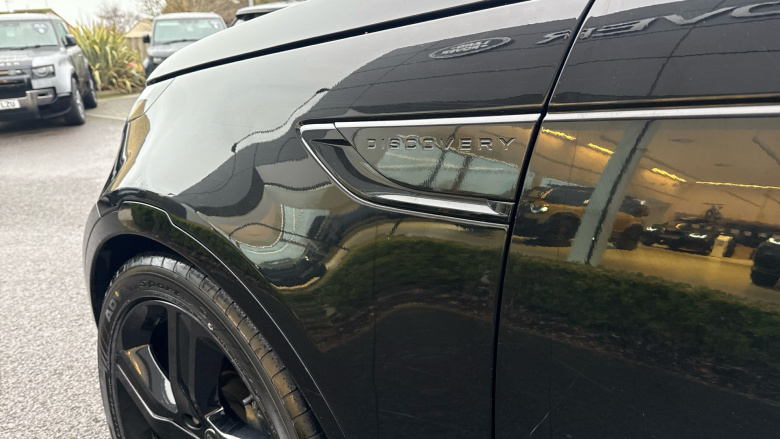 Land Rover Discovery 3.0 D300 Metropolitan Edition 5dr Auto Diesel Station Wagon